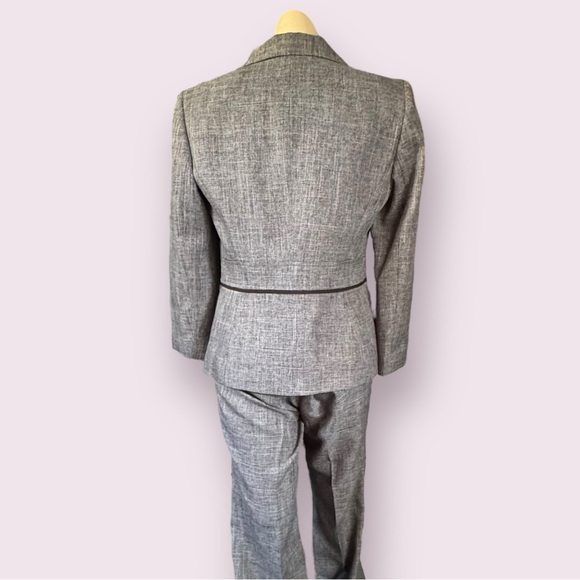 VTG Y2K Women’s Gray Pantsuit Blazer Set, Y2K Office Siren Core, Corp. Baddie - Picture 6 of 16